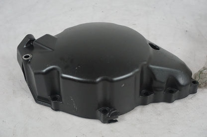 Baksidan på Generatorkåpa från en Yamaha XV 1700 -2004 motorcykel.