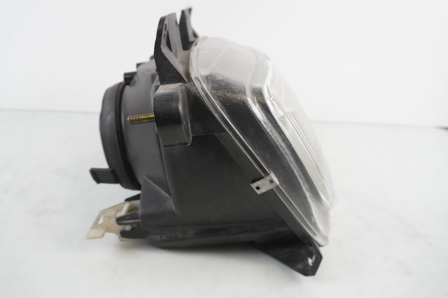 Snett uppifrån på Strålkastare från en BMW R 1100 RT -1999 motorcykel.