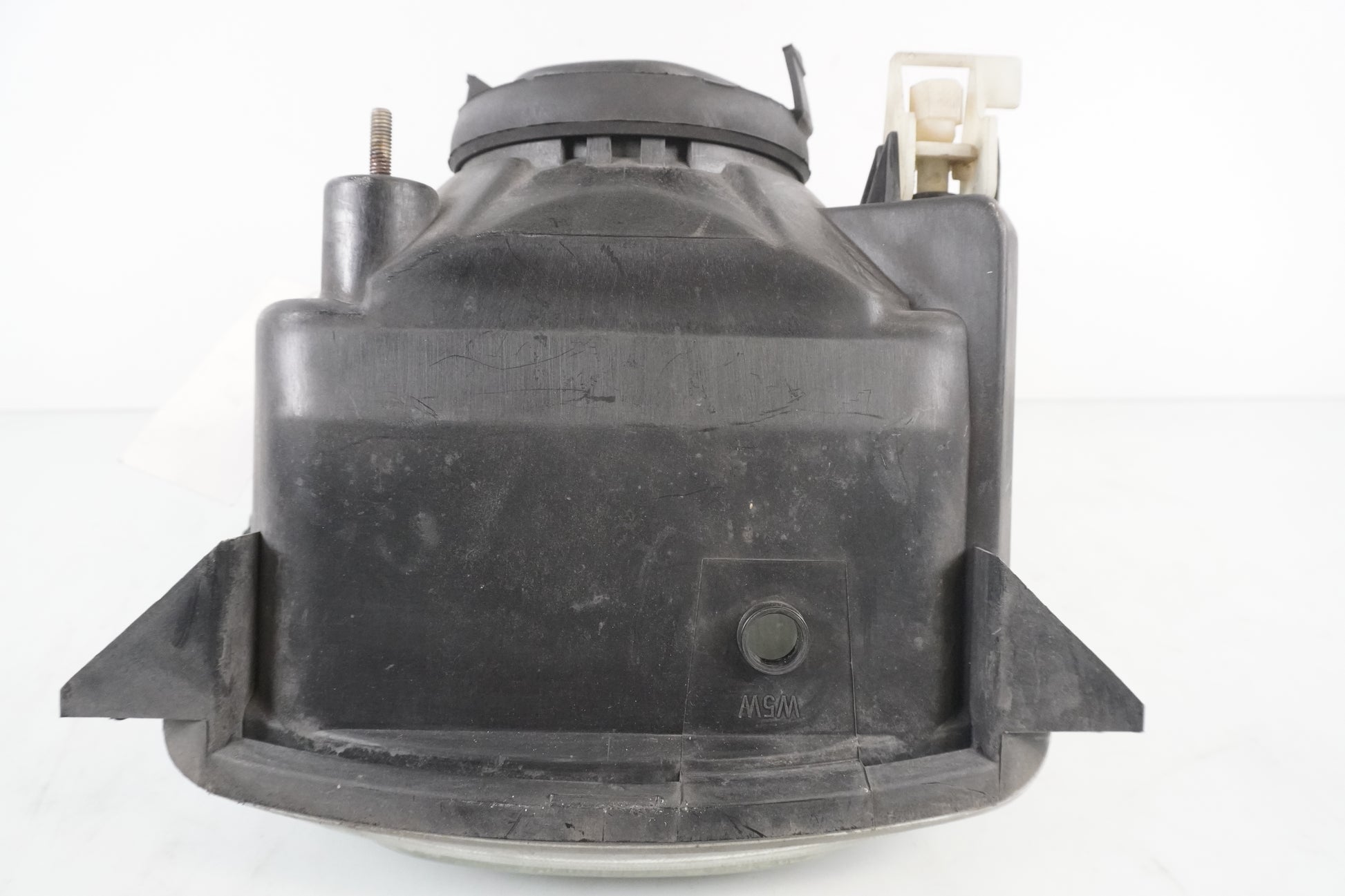 Snett nerifrån på Strålkastare från en BMW R 1100 RT -1999 motorcykel.