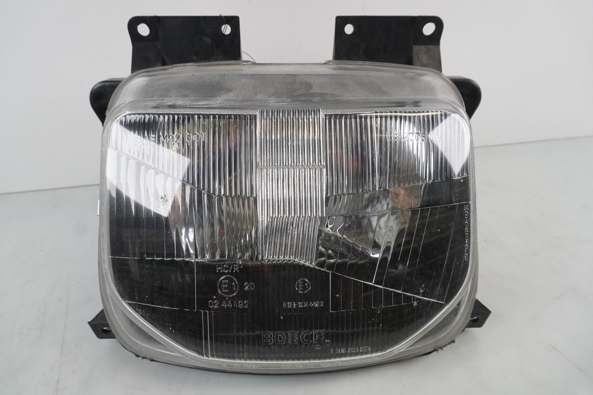 Framsidan på Strålkastare från en BMW R 1100 RT -2000 motorcykel.