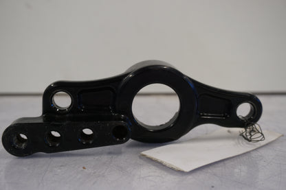 Snett nerifrån på Fäste från en H-D Street Glide FLHX -2016 motorcykel.