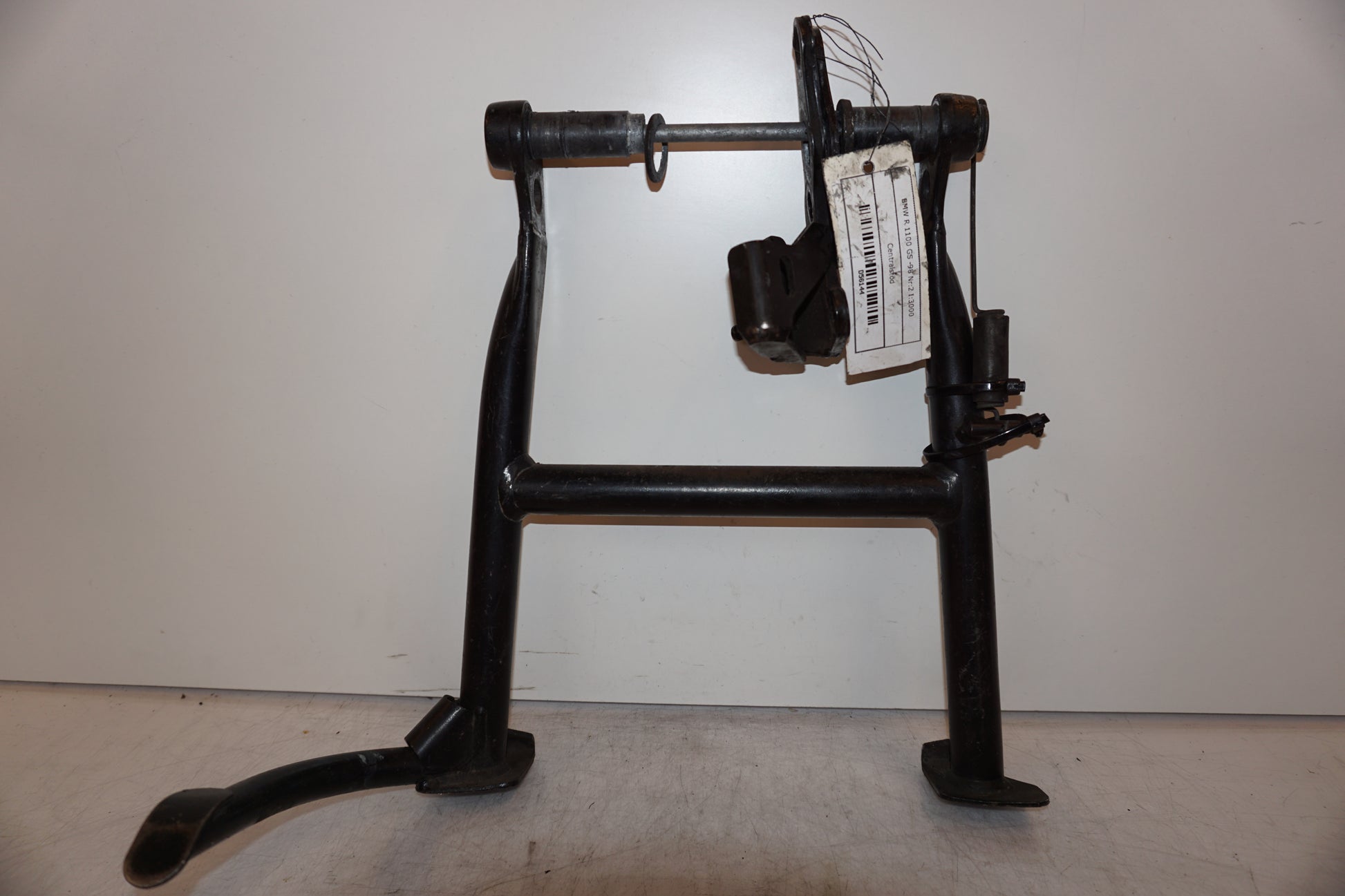 Framsidan på Centralstöd från en BMW R 1100 GS -1998 motorcykel.