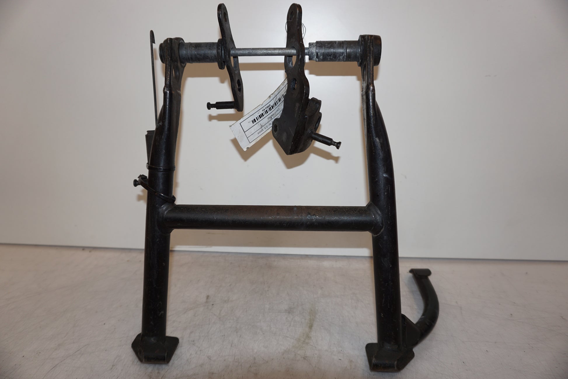 Extrabild5 på Centralstöd från en BMW R 1100 GS -1998 motorcykel.