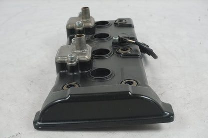 Höger sida på Ventilkåpa från en Yamaha YZF R6 -2007 motorcykel.