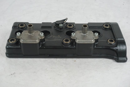 Vänster sida på Ventilkåpa från en Yamaha YZF R6 -2007 motorcykel.