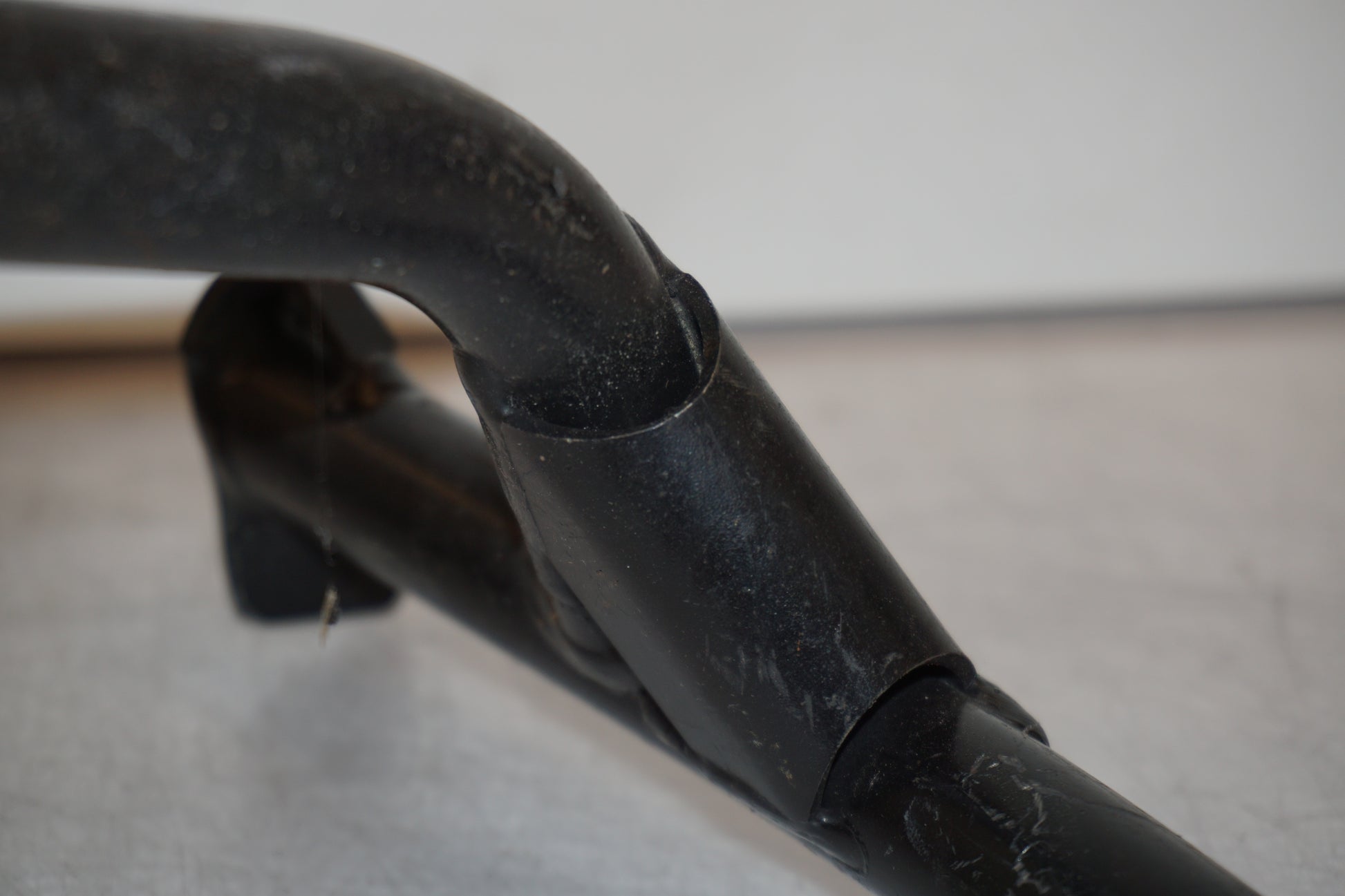 Extrabild1 på Centralstöd från en BMW F 800 GT -2013 motorcykel.