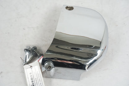 Framsidan på Motorkåpa från en Suzuki VL 1500 -1998 motorcykel.