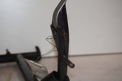 Snett uppifrån på Centralstöd från en BMW R 850 R -1995 motorcykel.