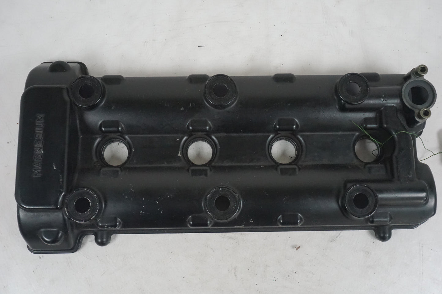 Framsidan på Ventilkåpa från en Suzuki GSX-R 750 -1998 motorcykel.