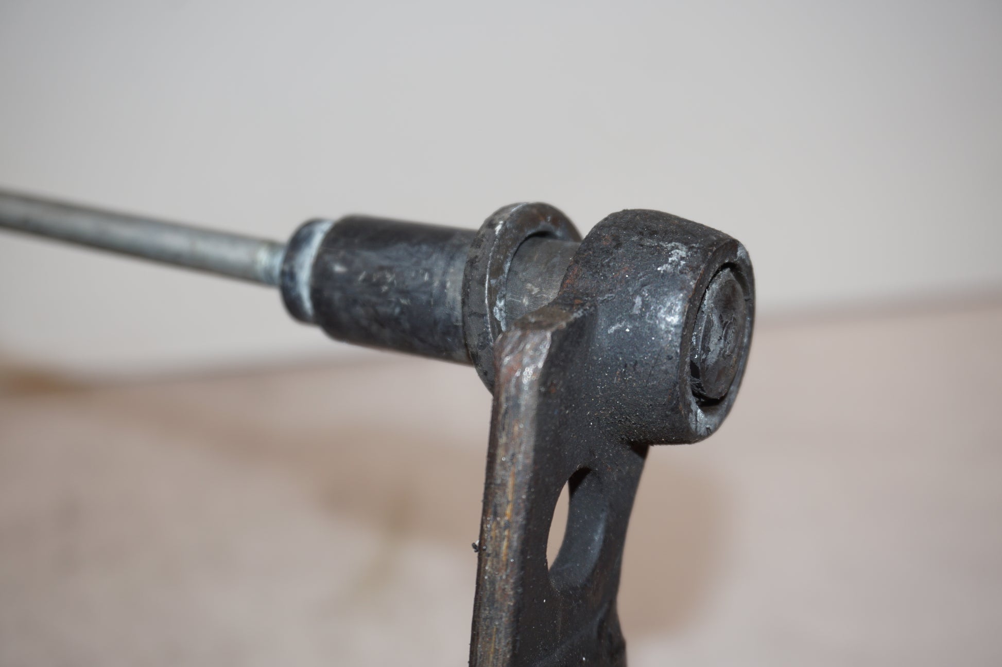 Extrabild6 på Centralstöd från en BMW R 850 R -1995 motorcykel.