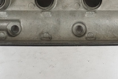 Extrabild2 på Ventilkåpa från en Suzuki GSX-R 750 -1998 motorcykel.