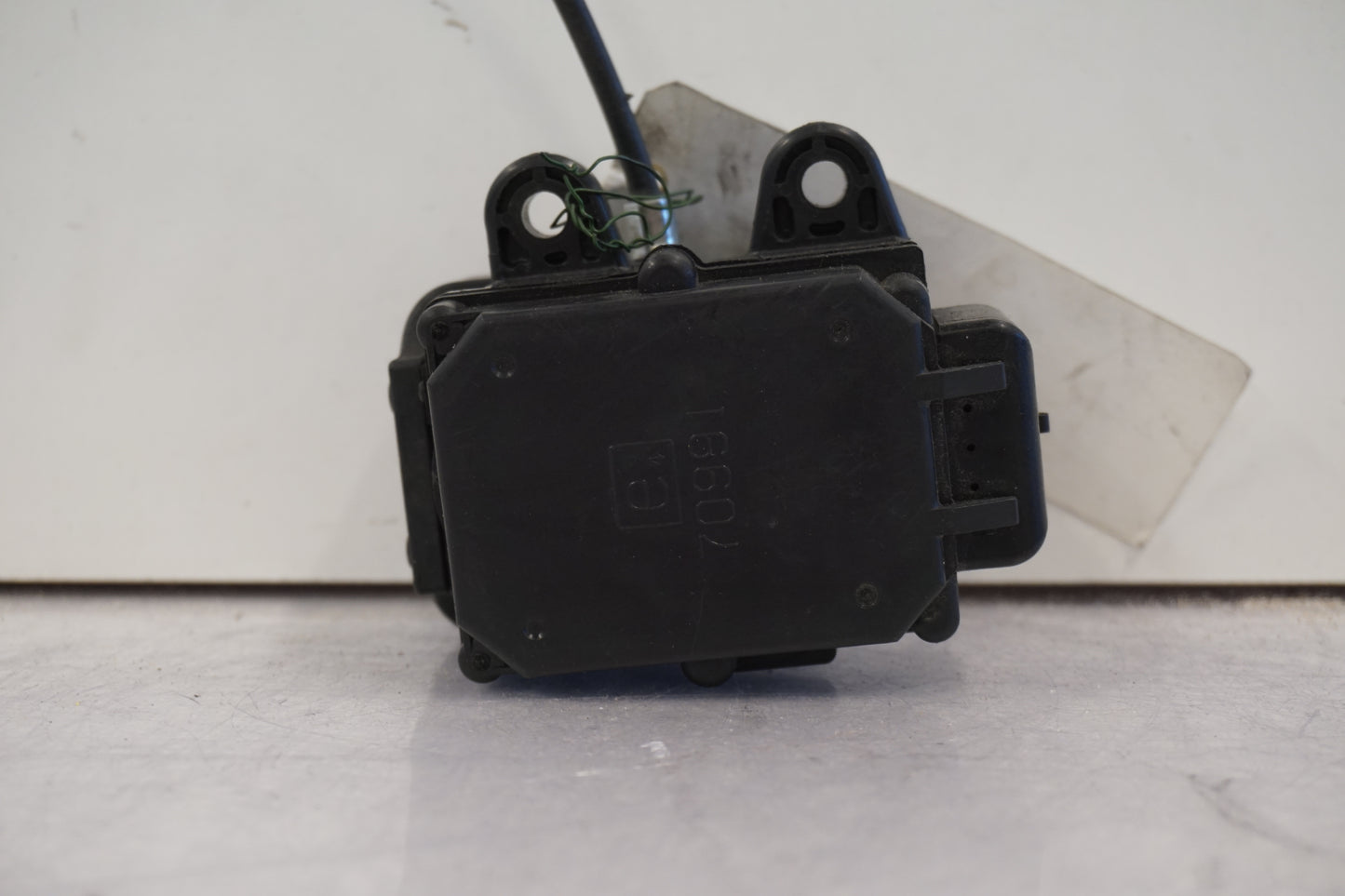 Baksidan på Avgasspjällmotor från en H-D Street Glide FLHX -2016 motorcykel.