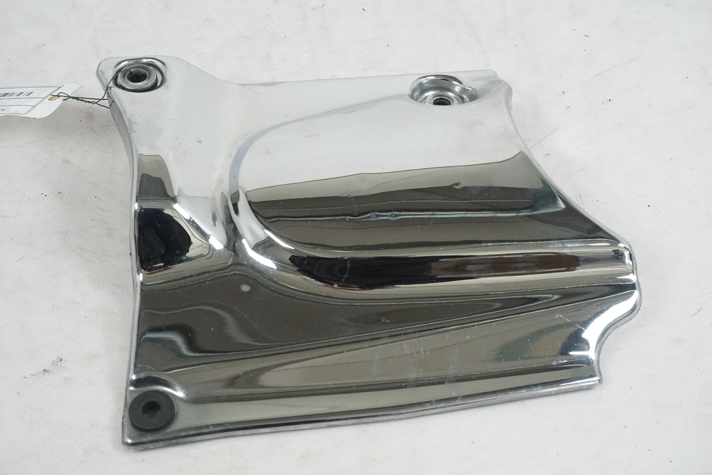 Baksidan på Motorkåpa från en Suzuki VL 800 -2001 motorcykel.