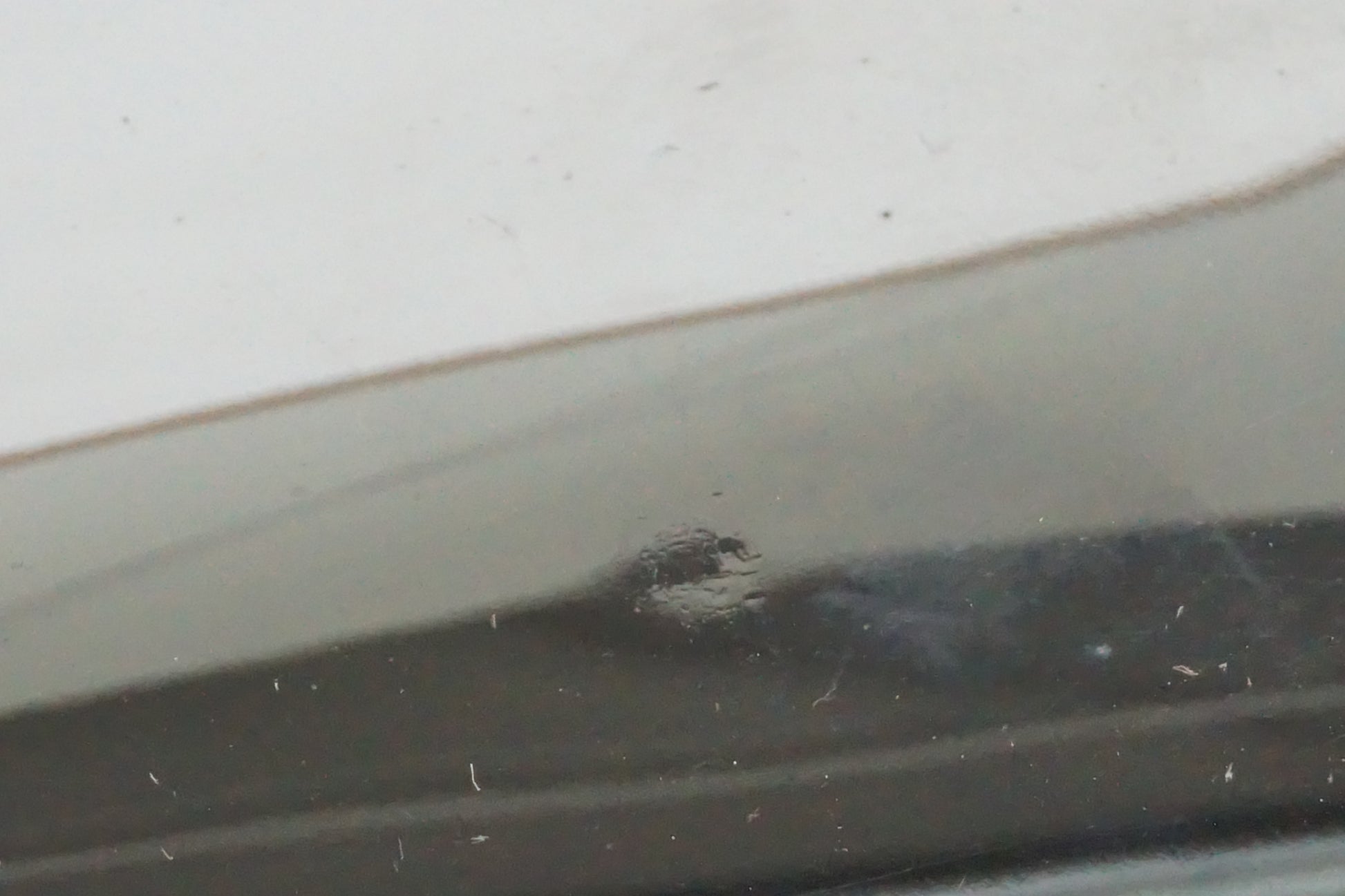 Höger sida på Motorkåpa från en Suzuki VL 800 -2001 motorcykel.