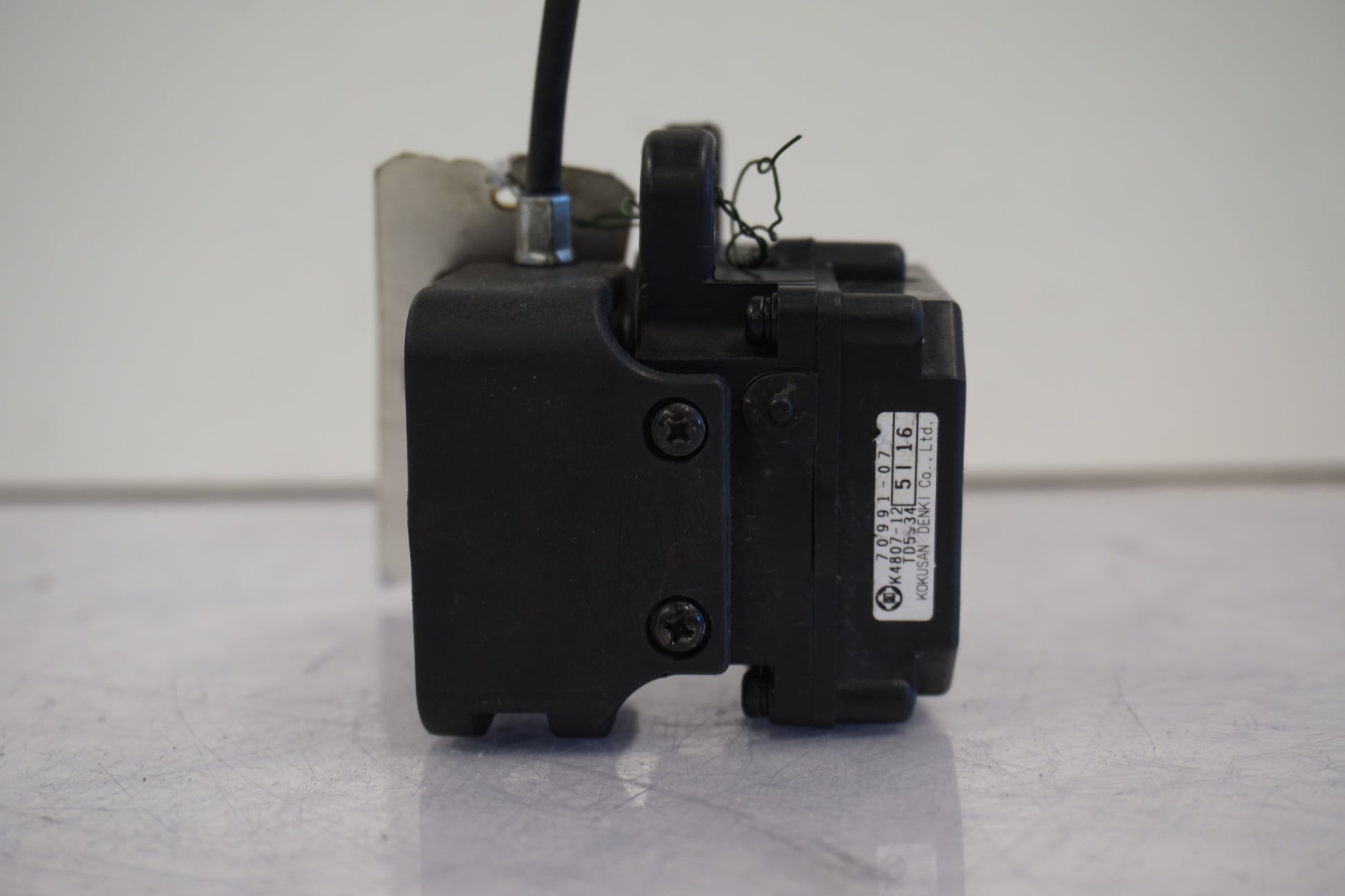 Snett nerifrån på Avgasspjällmotor från en H-D Street Glide FLHX -2016 motorcykel.