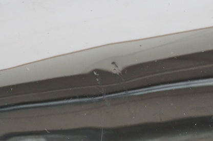 Vänster sida på Motorkåpa från en Suzuki VL 800 -2001 motorcykel.