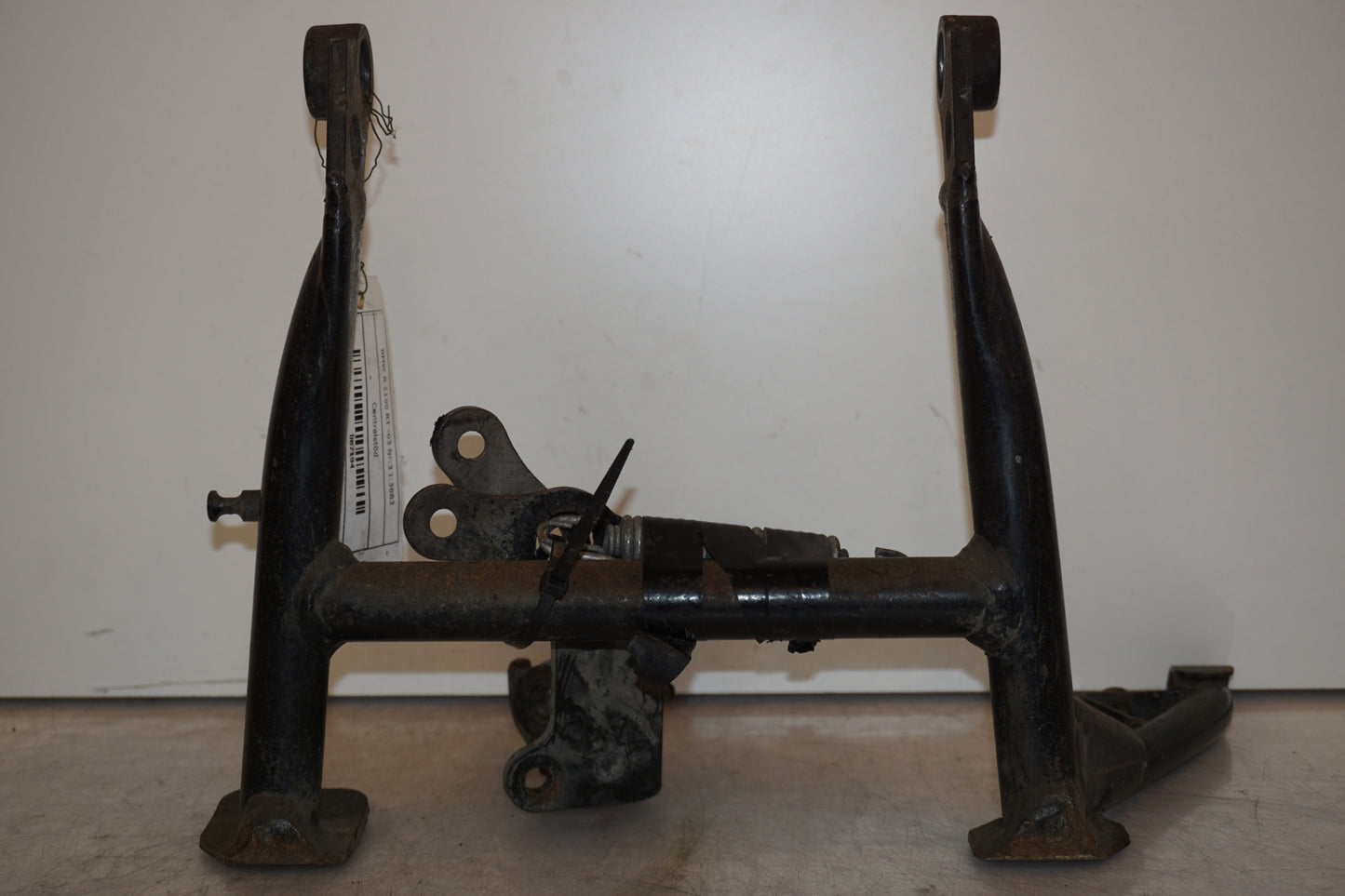 Extrabild7 på Centralstöd från en BMW R 1150 RT -2003 motorcykel.