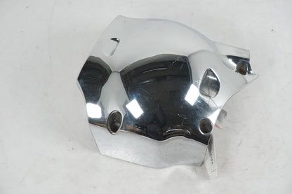 Framsidan på Motorkåpa från en Suzuki VL 1500 -1998 motorcykel.