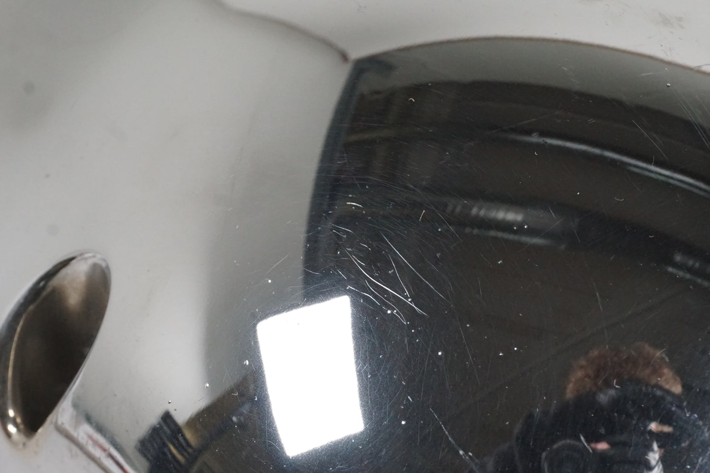 Höger sida på Motorkåpa från en Suzuki VL 1500 -1998 motorcykel.