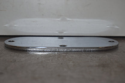 Baksidan på Kromplatta från en H-D FAT BOB fxfb -2011 motorcykel.