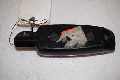 Snett nerifrån på Fotpinne från en H-D V-Rod 1130 -2006 motorcykel.