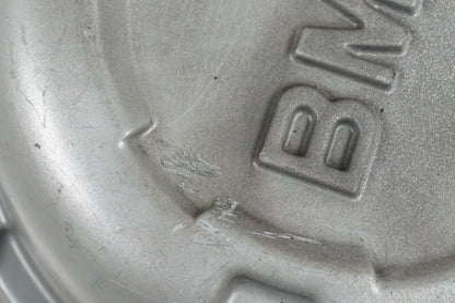 Vänster sida på Generatorkåpa från en BMW F 650 GS -2010 motorcykel.