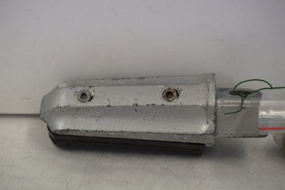 Höger sida på Fotpinne från en Kawasaki VN 750 -1994 motorcykel.