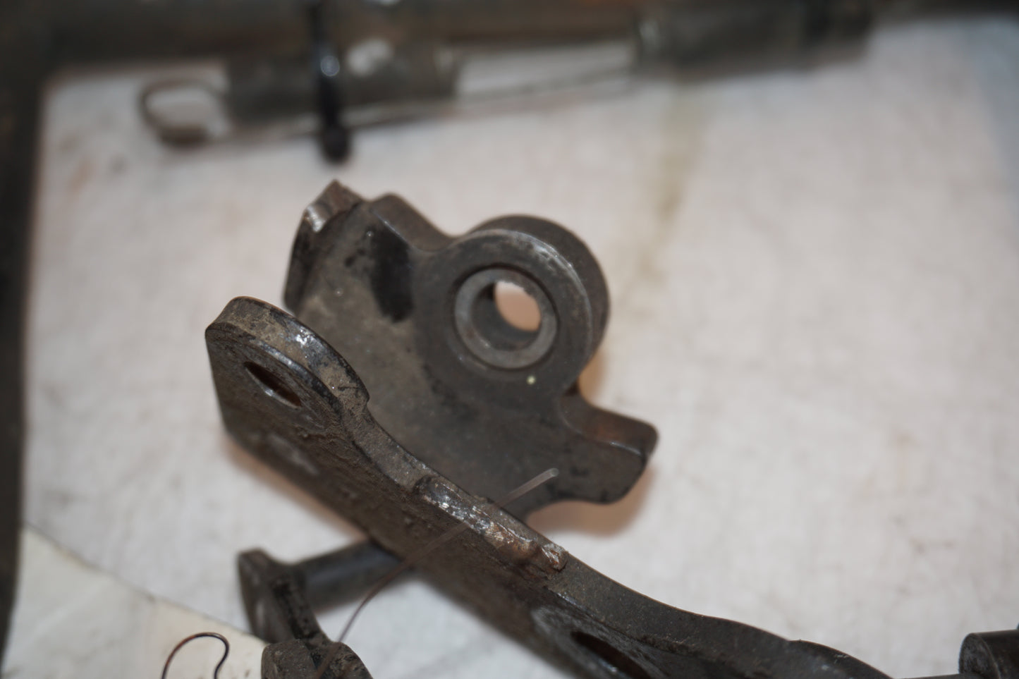 Extrabild4 på Centralstöd från en BMW K 1600 -2018 motorcykel.