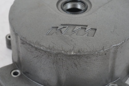 Höger sida på Motorkåpa från en KTM 990 Super Duke -2005 motorcykel.