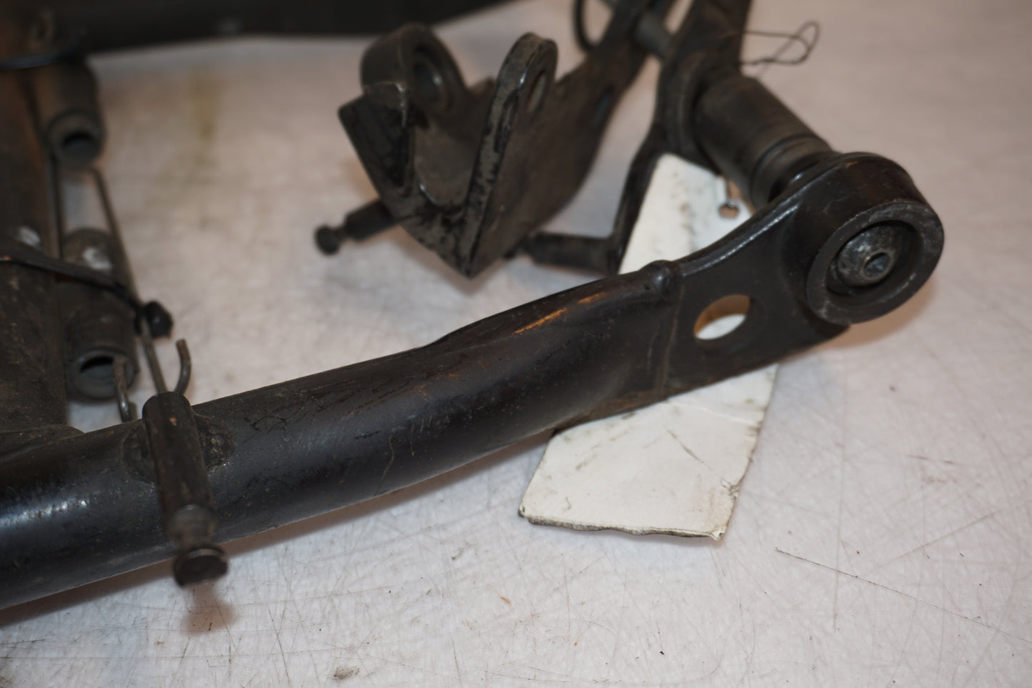 Extrabild7 på Centralstöd från en BMW K 1600 -2018 motorcykel.