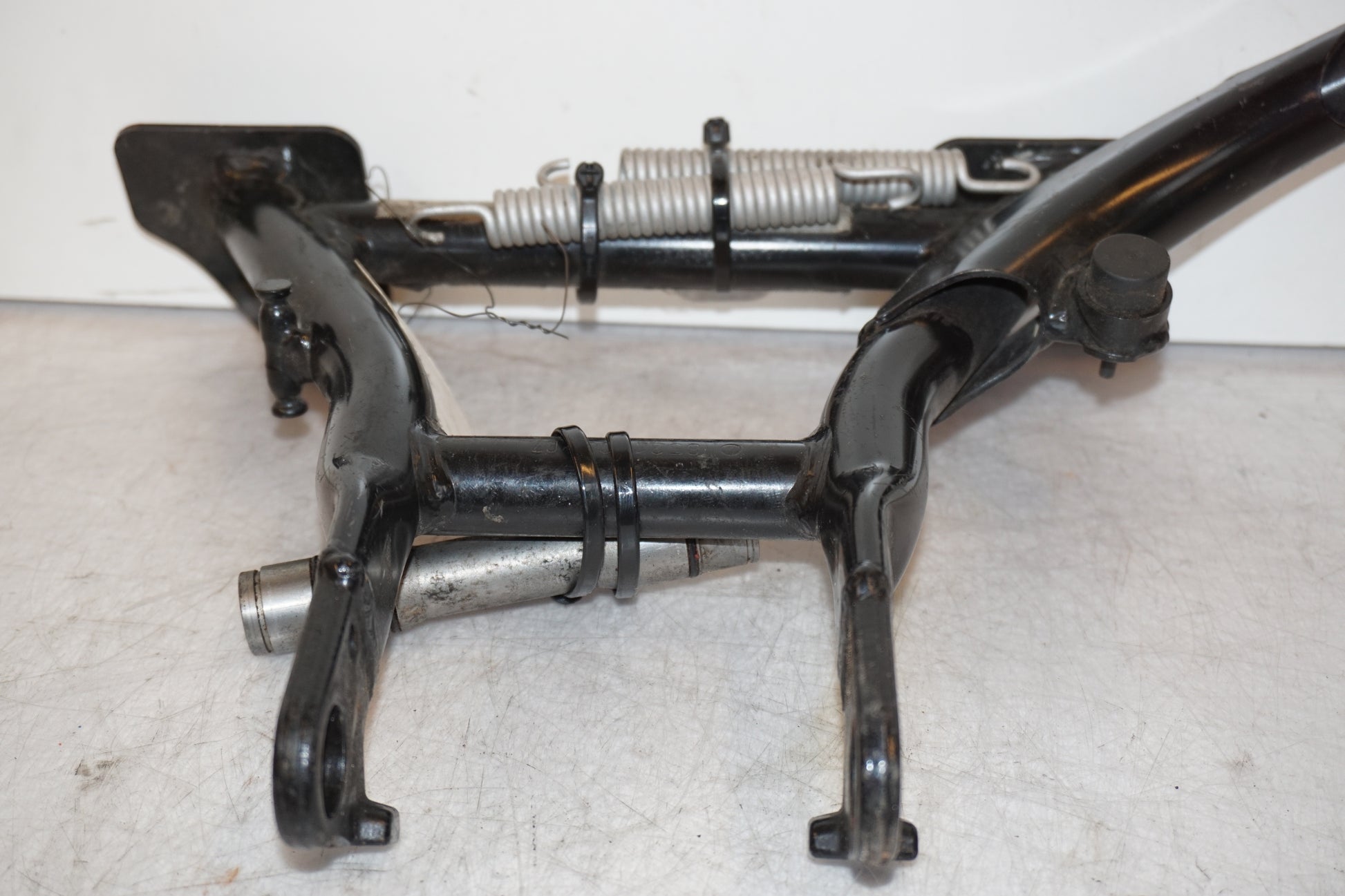 Extrabilder på Centralstöd från en BMW K 1600 -2018 motorcykel.