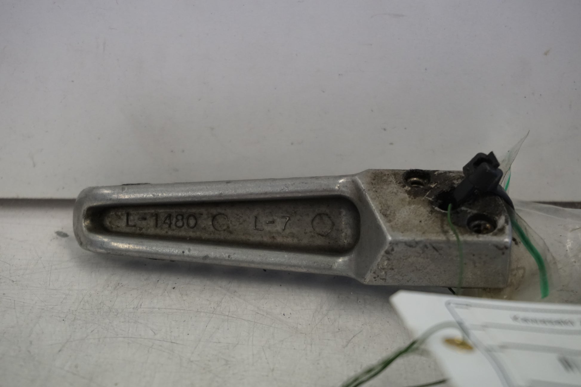 Höger sida på Fotpinne från en Kawasaki Z 750 -2008 motorcykel.