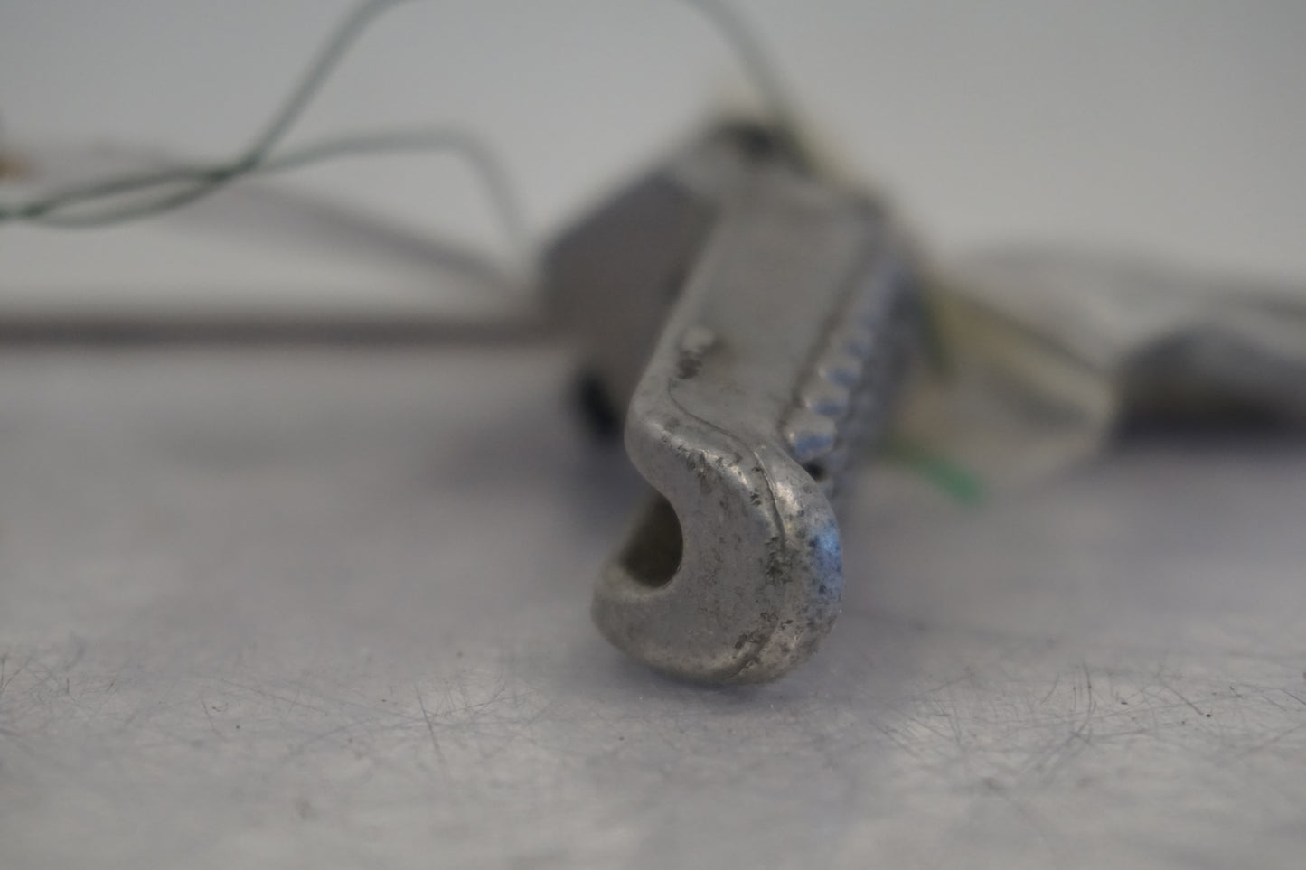 Snett uppifrån på Fotpinne från en Kawasaki Z 750 -2008 motorcykel.