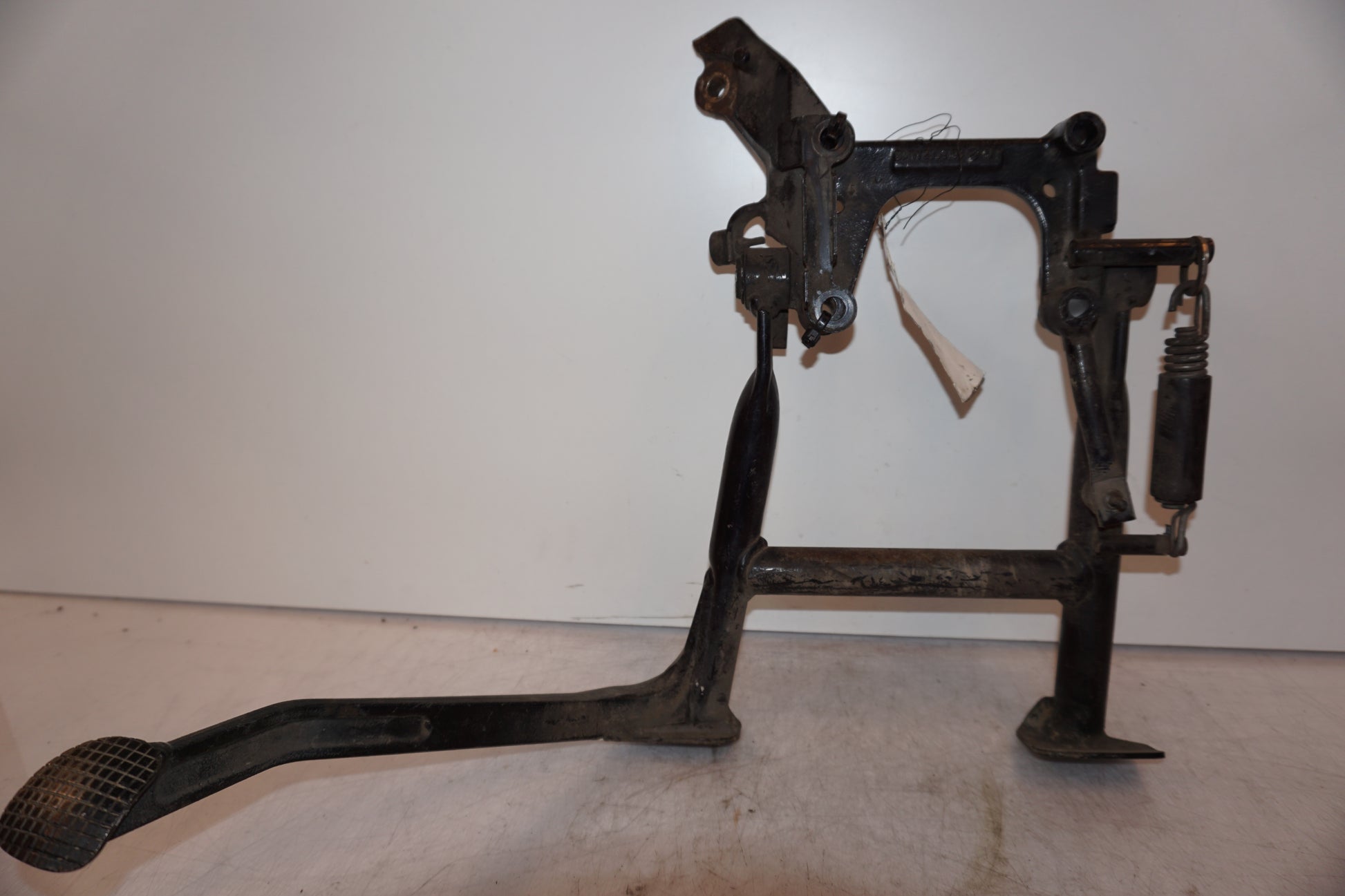 Framsidan på Centralstöd från en BMW K 1200 RS -1998 motorcykel.