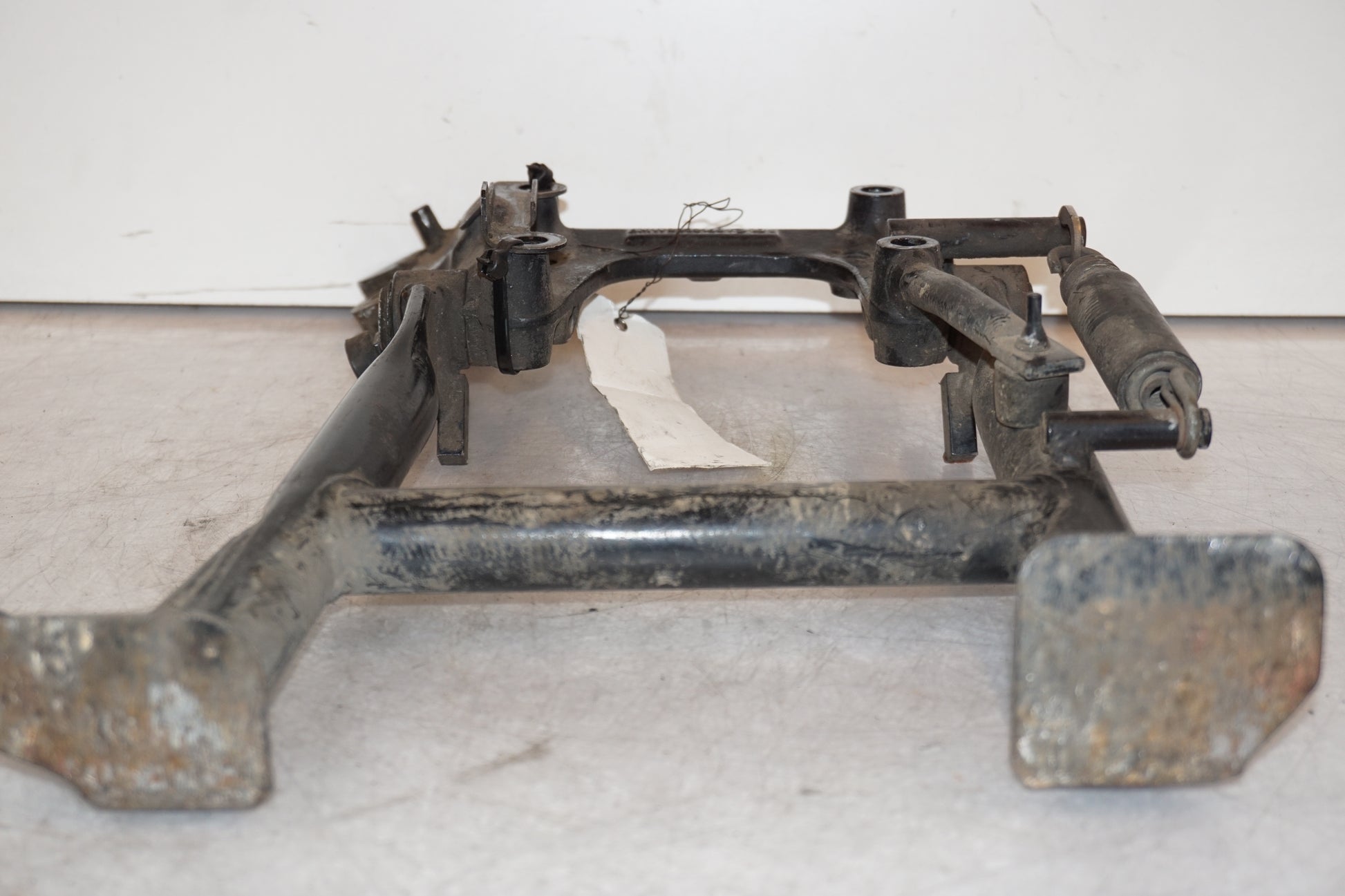 Höger sida på Centralstöd från en BMW K 1200 RS -1998 motorcykel.