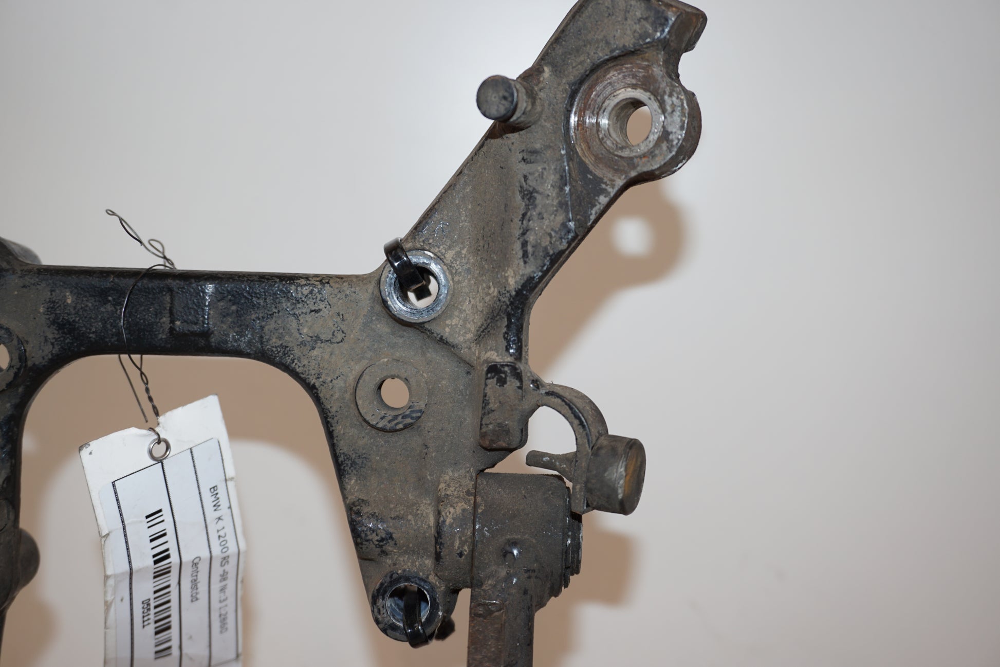 Extrabild5 på Centralstöd från en BMW K 1200 RS -1998 motorcykel.