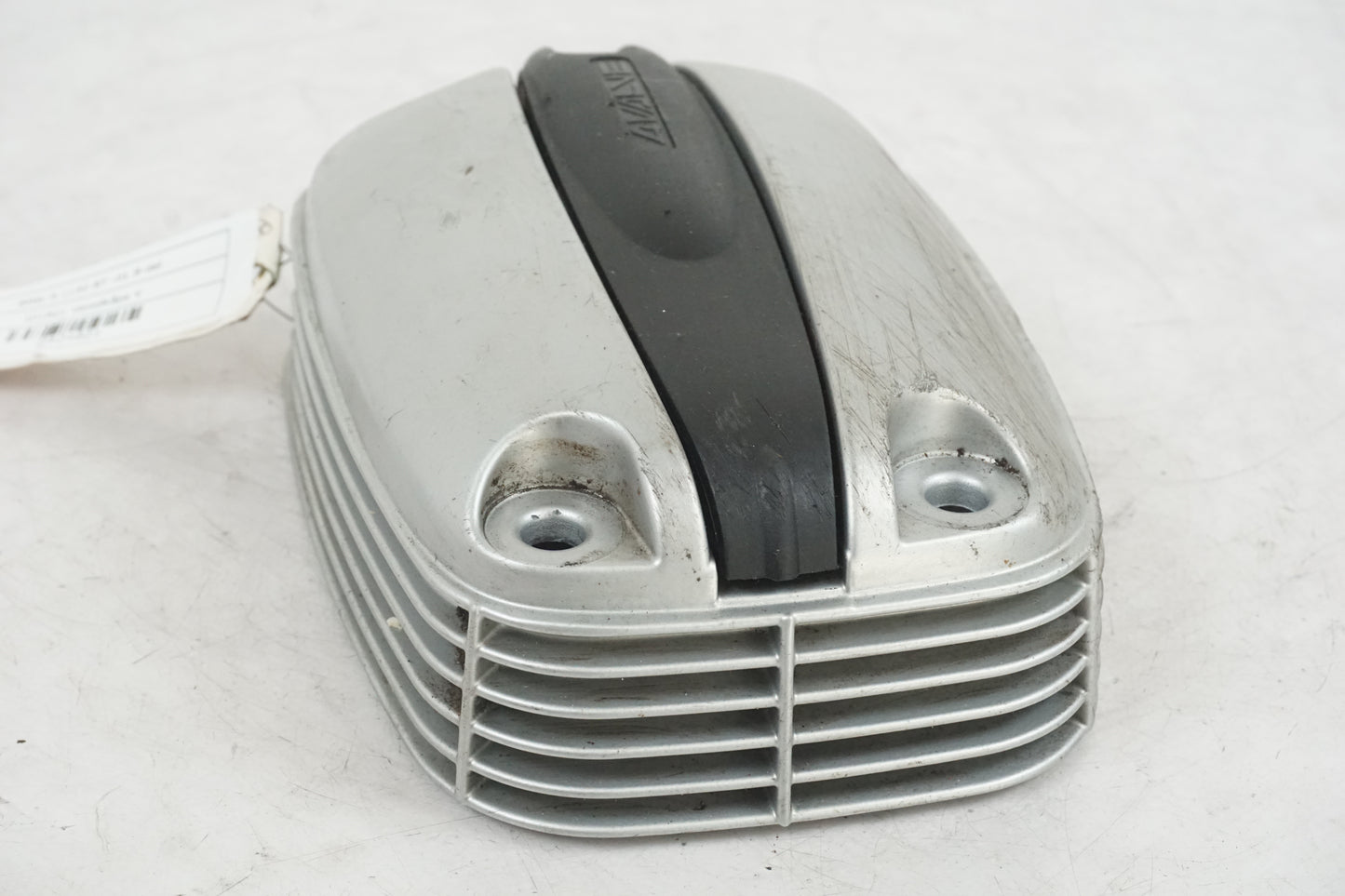 Vänster sida på Ventilkåpa från en BMW R 1150 RT -2001 motorcykel.