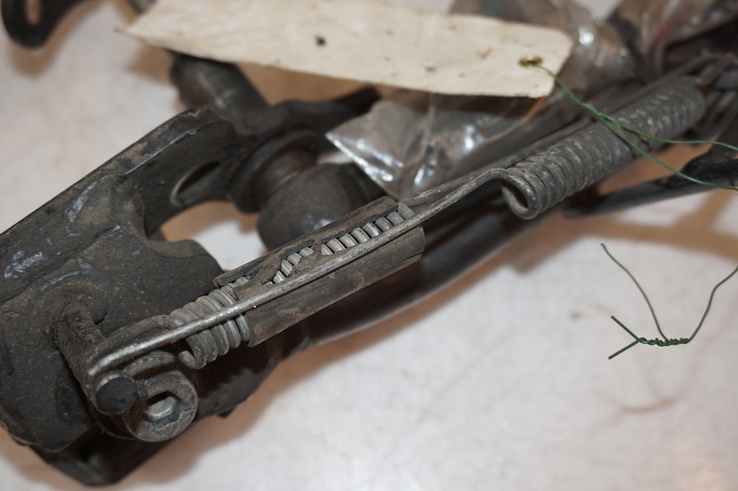 Vänster sida på Centralstöd från en BMW R 1100 RT -1997 motorcykel.