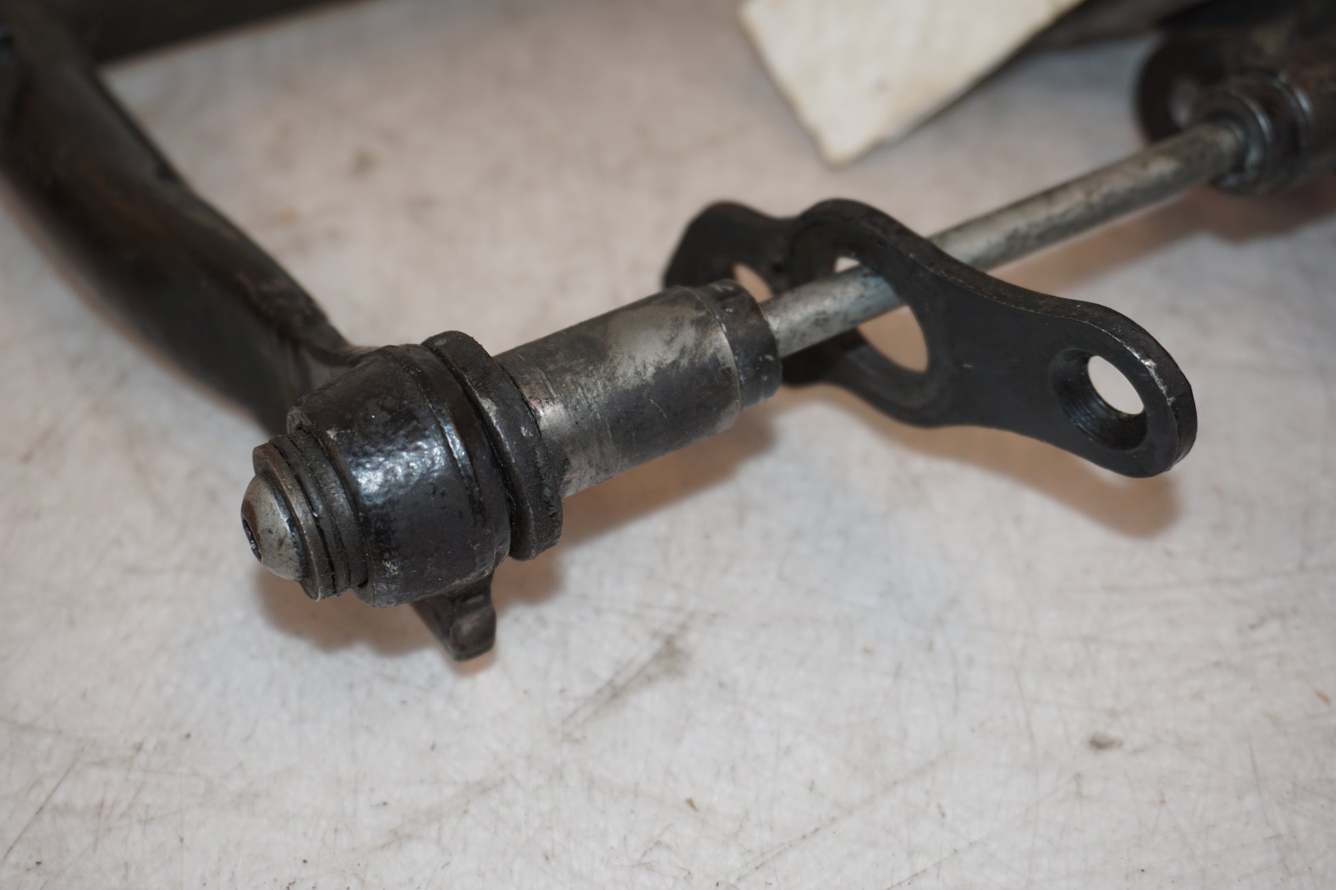 Extrabild1 på Centralstöd från en BMW R 1100 RT -1997 motorcykel.