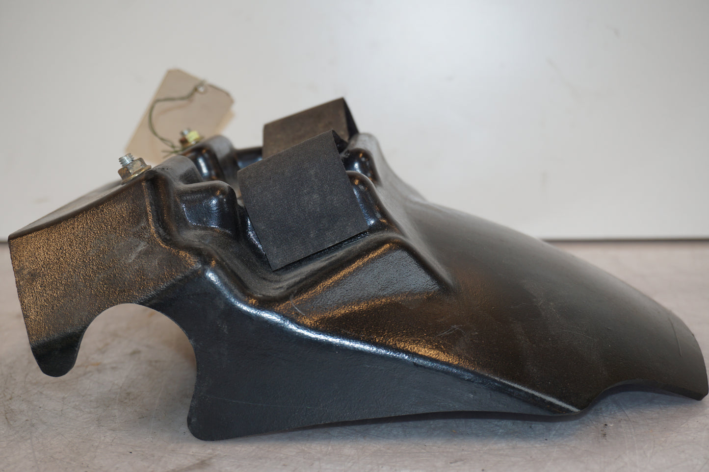 Höger sida på Innerskärm från en H-D V-Rod 1130 -2002 motorcykel.