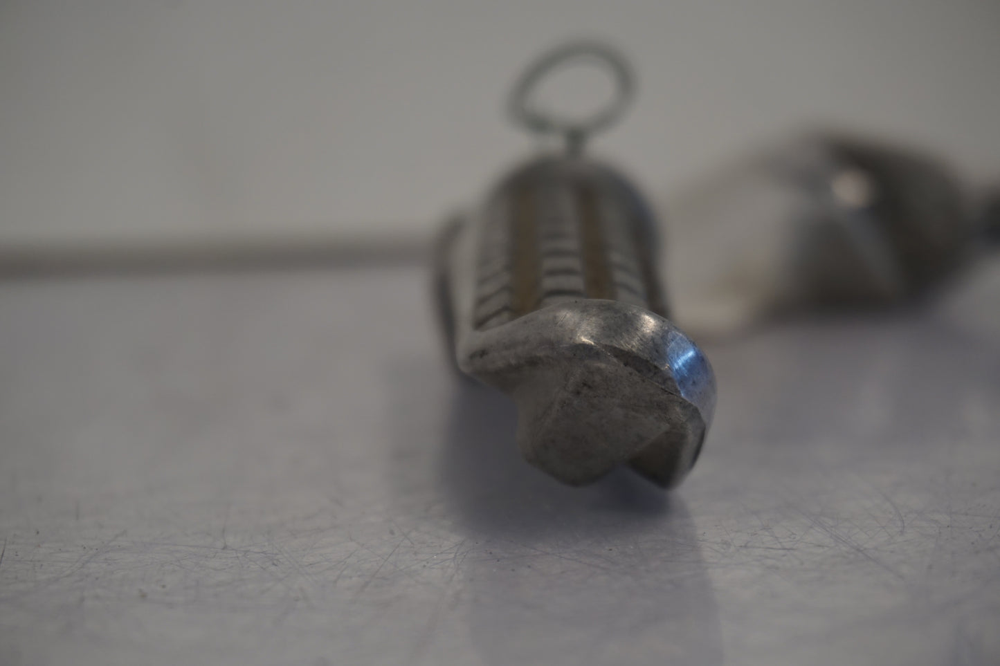 Snett uppifrån på Fotpinne från en Kawasaki GPX 600 -1989 motorcykel.