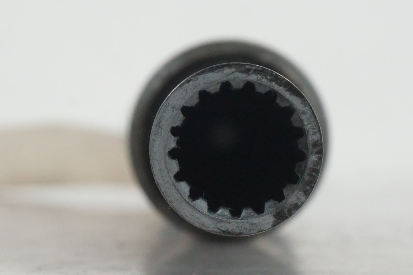 Snett uppifrån på Kardanaxel från en BMW K 1200 LT -2004 motorcykel.