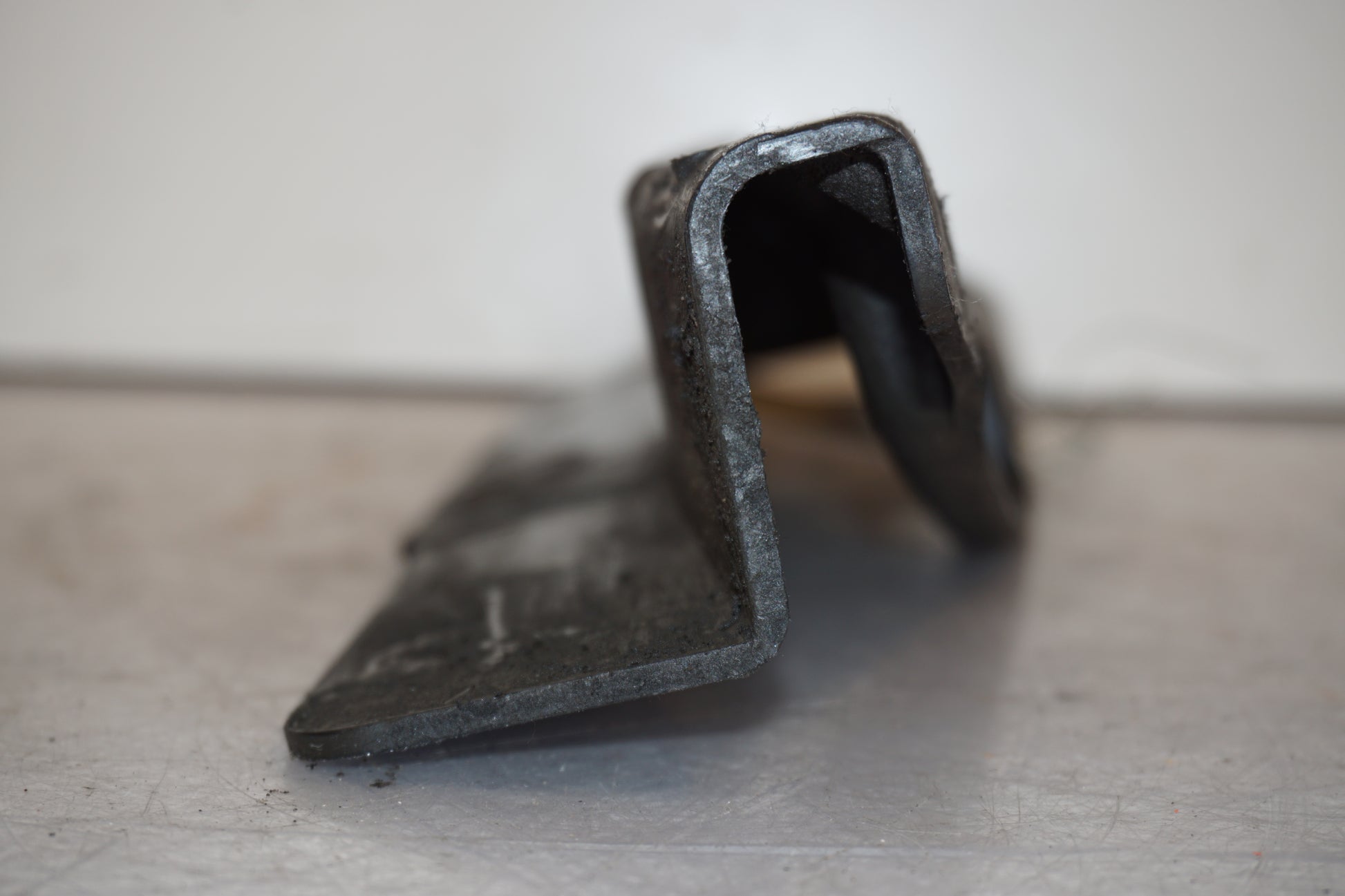 Snett uppifrån på Remskydd från en H-D Dyna Super Glide FXD -1997 motorcykel.