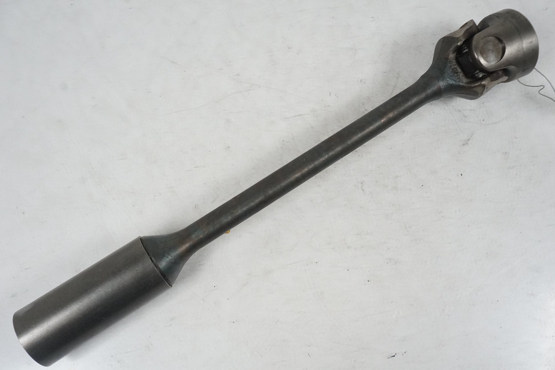 Framsidan på Kardanaxel från en Kawasaki VN 1600 Mean Streak -2004 motorcykel.