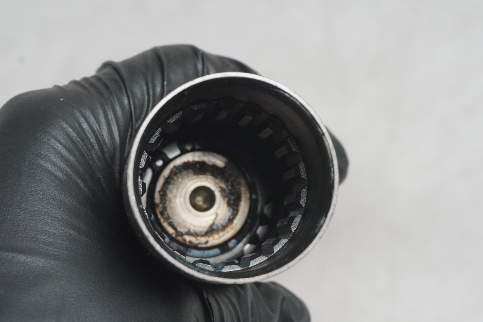 Baksidan på Kardanaxel från en Kawasaki VN 1600 Mean Streak -2004 motorcykel.