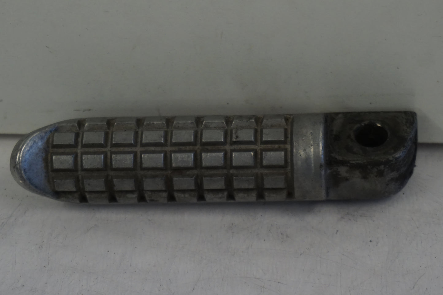 Framsidan på Fotpinne från en Kawasaki ZZR 600 -1991 motorcykel.