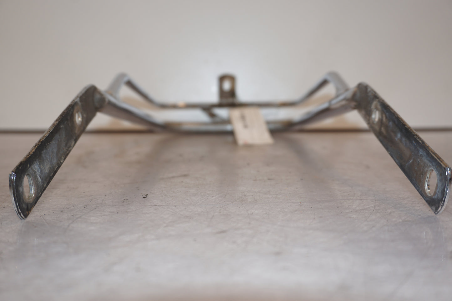 Vänster sida på Framskärmsstag från en H-D Touring Road King FLHR/I -1997 motorcykel.