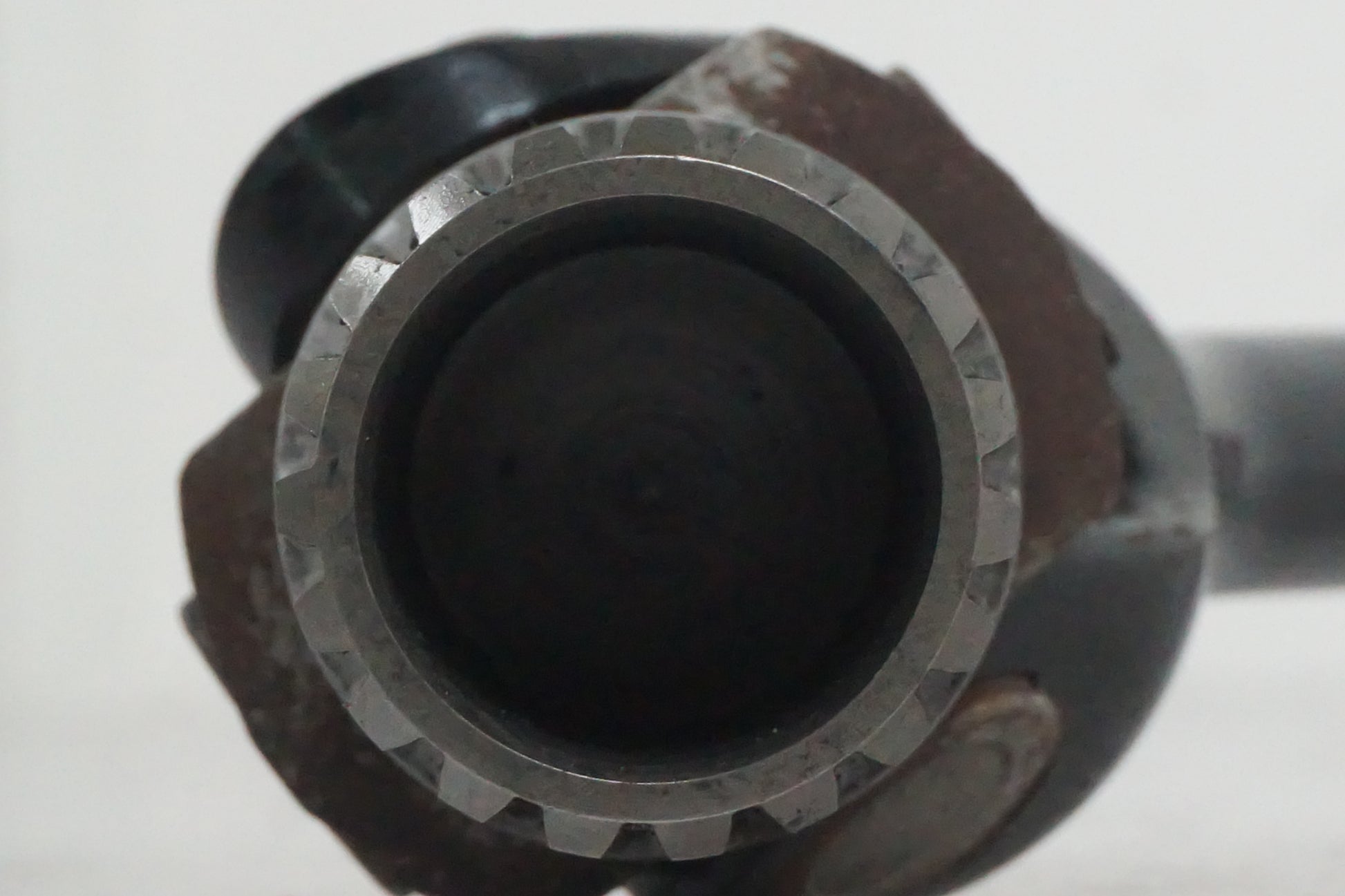 Snett uppifrån på Kardanaxel från en Kawasaki GTR 1400 -2008 motorcykel.