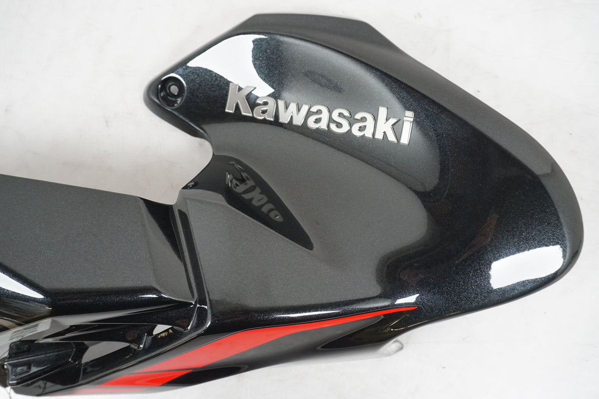 Fuel tank cover