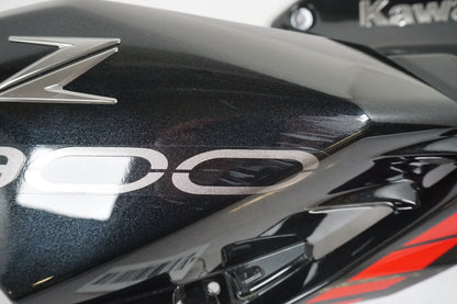 Fuel tank cover